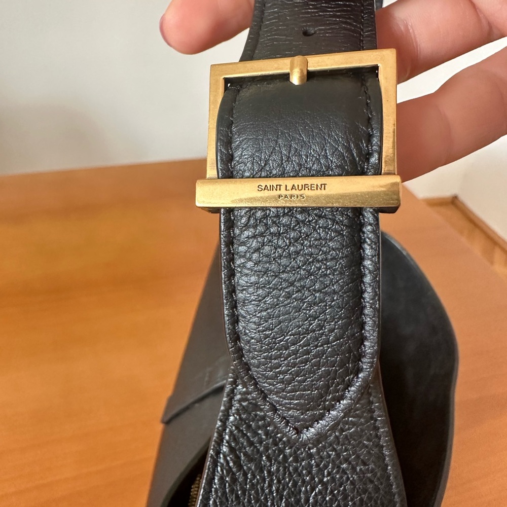 Saint Laurent Le 5 a 7 supple black - Picture 6 of 16